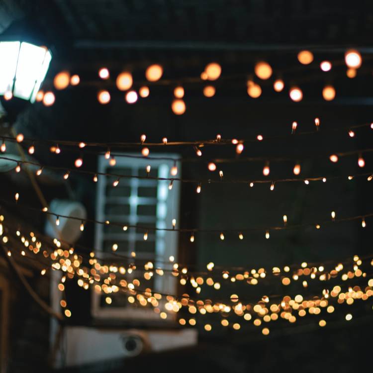 6 Affordable Yet Fancy Ways to Light Up Your Marquee Venue