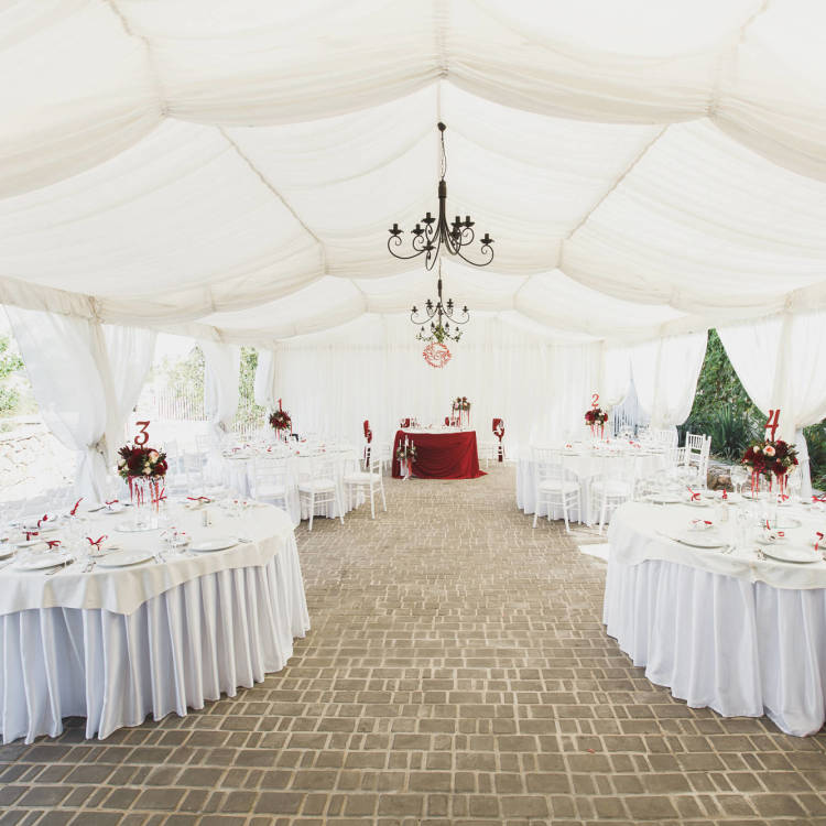 Event Marquee Hire: A Step-by-Step Guide for Hosting the Perfect Outdoor Gathering