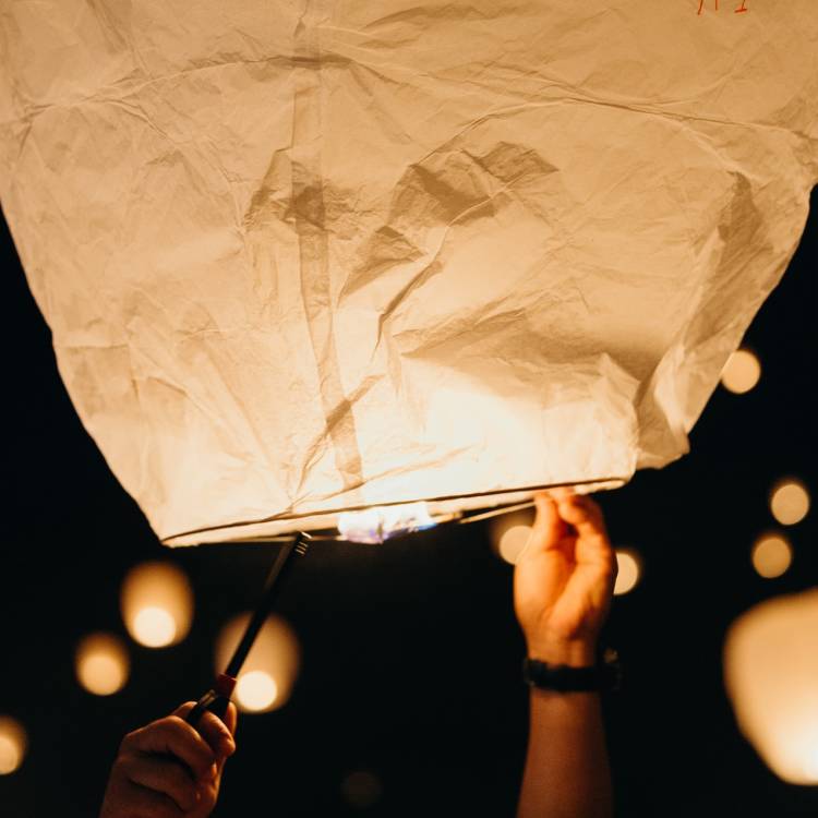 5 Reasons to Use Paper Lanterns in Your Wedding Decorations