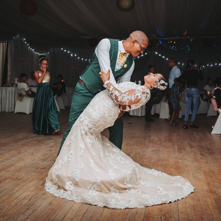 Craft the Ideal Wedding Dancefloor Experience with 1 Entertainment