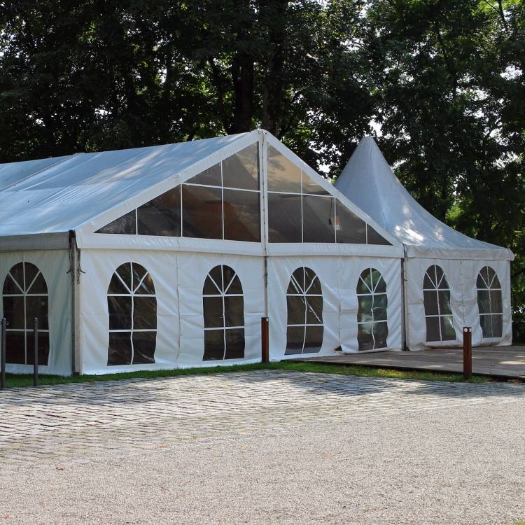 4 Questions to Ask When Choosing the Right Marquee Size