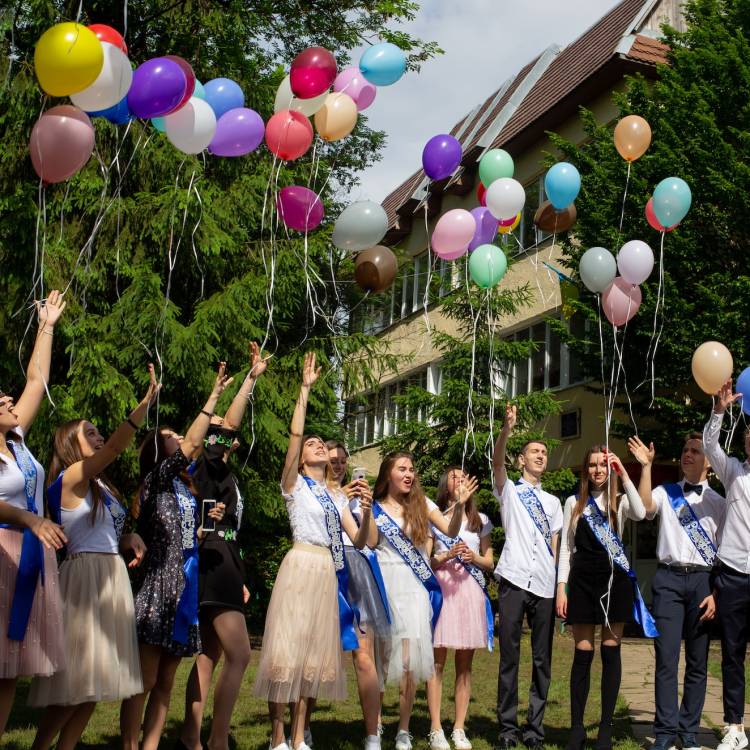 3 Ways To Take Your Graduation Party from Good to Epic