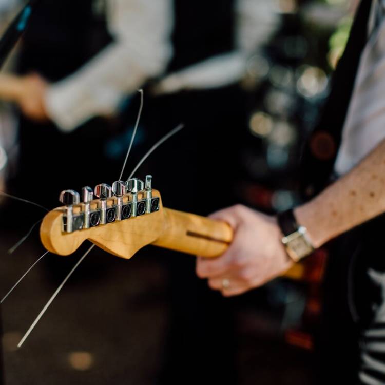 What to Consider When Choosing a Live Band for Your Wedding