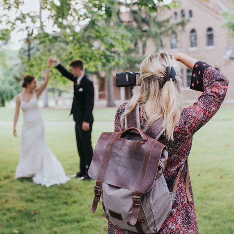 5 Steps for Choosing the Perfect Wedding Photographer