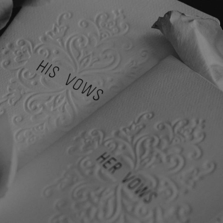 5 Basic Tips to Help You Write Your Wedding Vows
