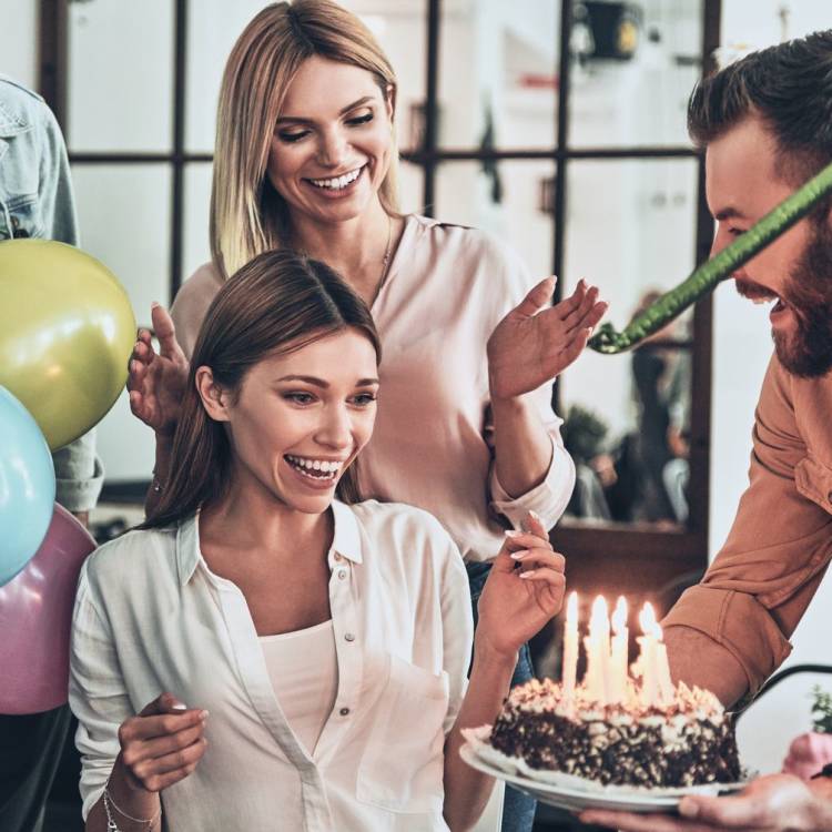 6 Amazing Birthday Party Ideas to Celebrate Going 40