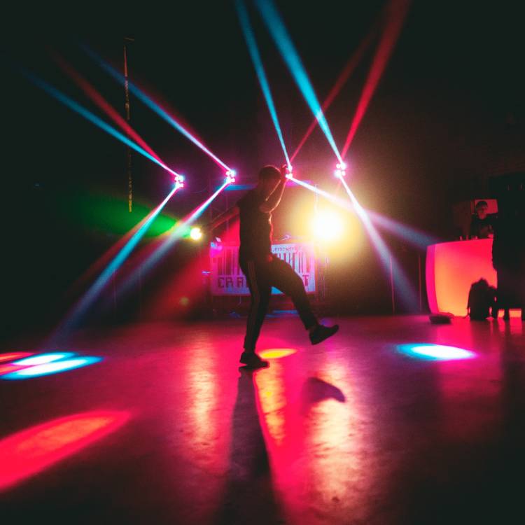 Choosing the Perfect Dancefloor for a Show-Stopping Event