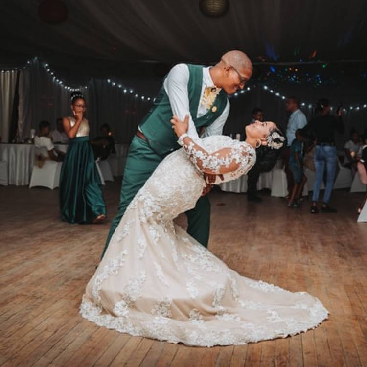 Why Every Memorable Wedding Involves Entertainment