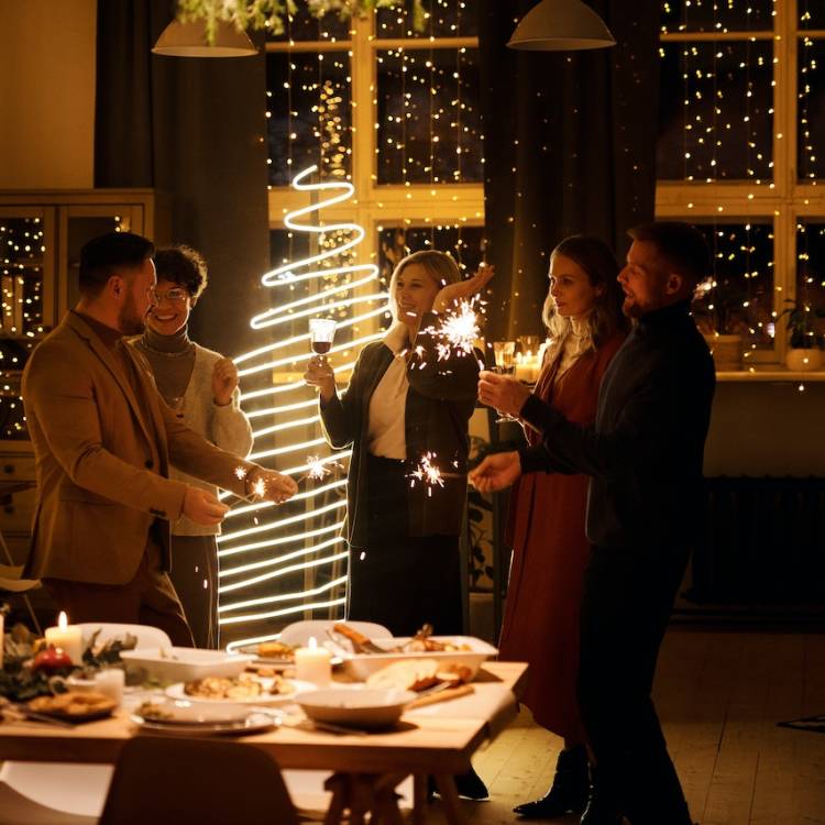 Ultimate Guide to Hosting A Unique Christmas Party