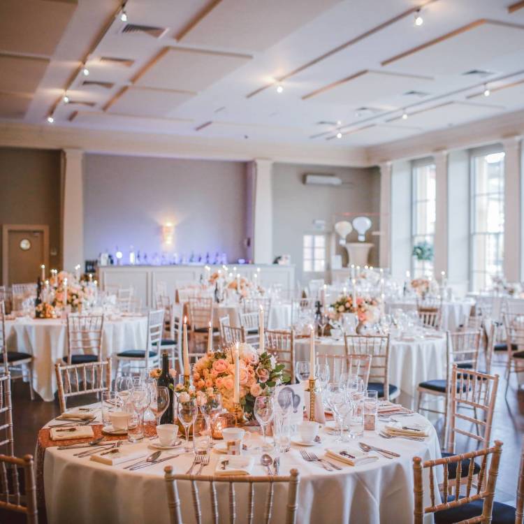 3 Decorating Ideas for Beautiful Wedding Tables